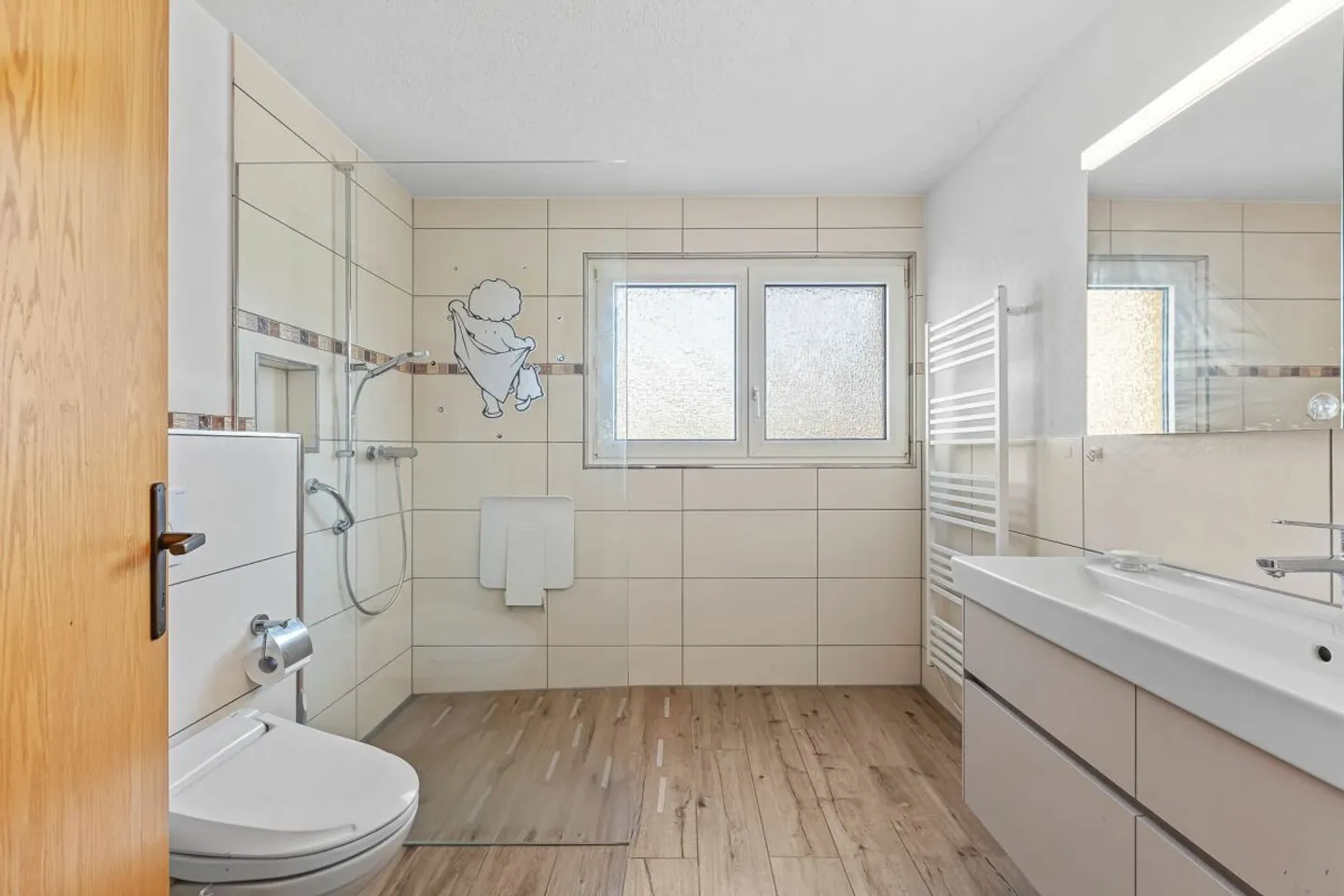 WELL LOCATED &amp; FUNCTIONALLY CUT - Photo 11 of 12