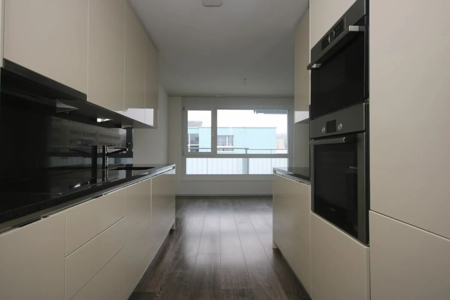 Appartement charmant et moderne - Central à Bülach - Photo 1 sur 6
