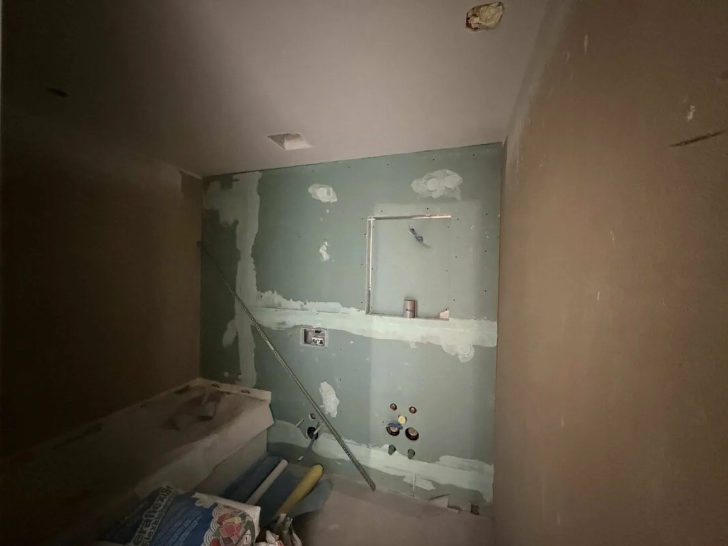 Occupancy from mid-June 2026: City meets nature - Your spacious dream apartment in Flurlingen - Photo 11 of 13