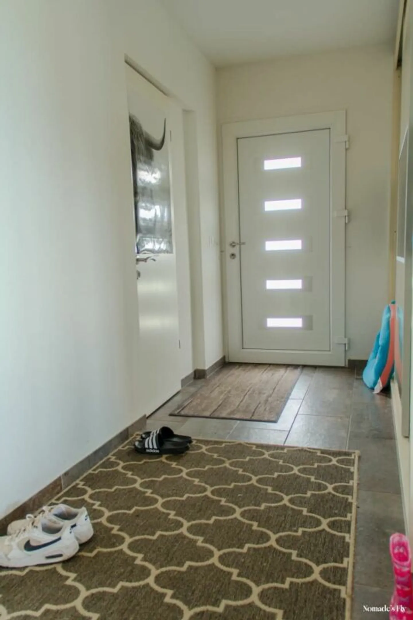 Edificio di due appartamenti - Foto 2 di 13