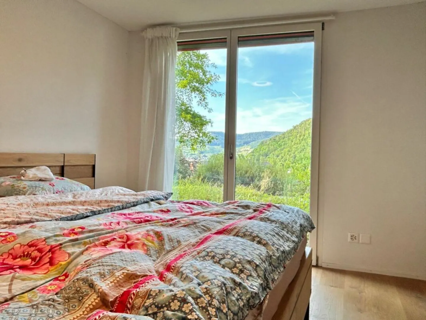 Bellissimo appartamento di 3,5 stanze con vista, giardino d'inverno, giardino - Foto 7 di 10