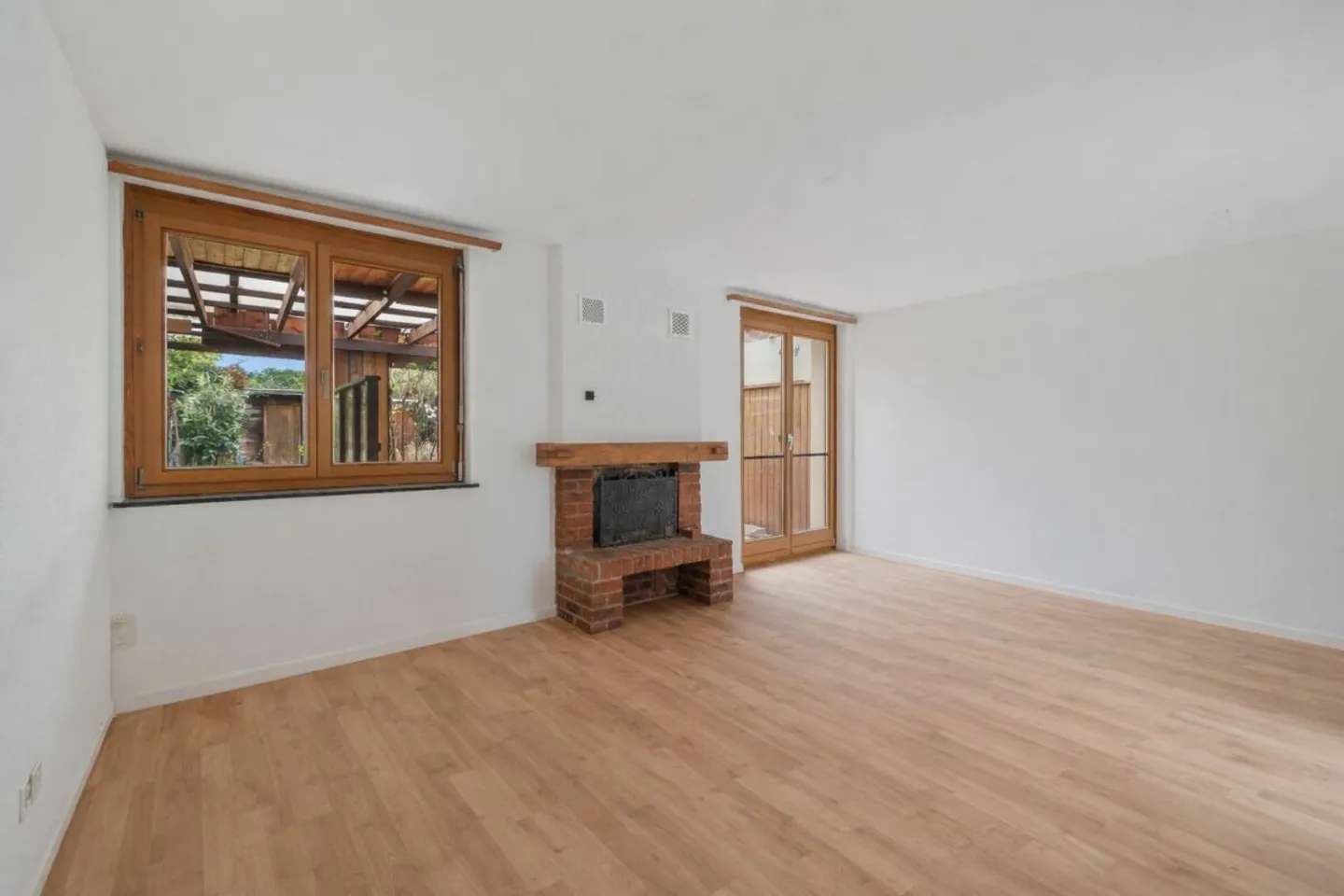 Gemütliches Reiheneinfamilienhaus an zentraler Lage in Aesch - Foto 2 di 12