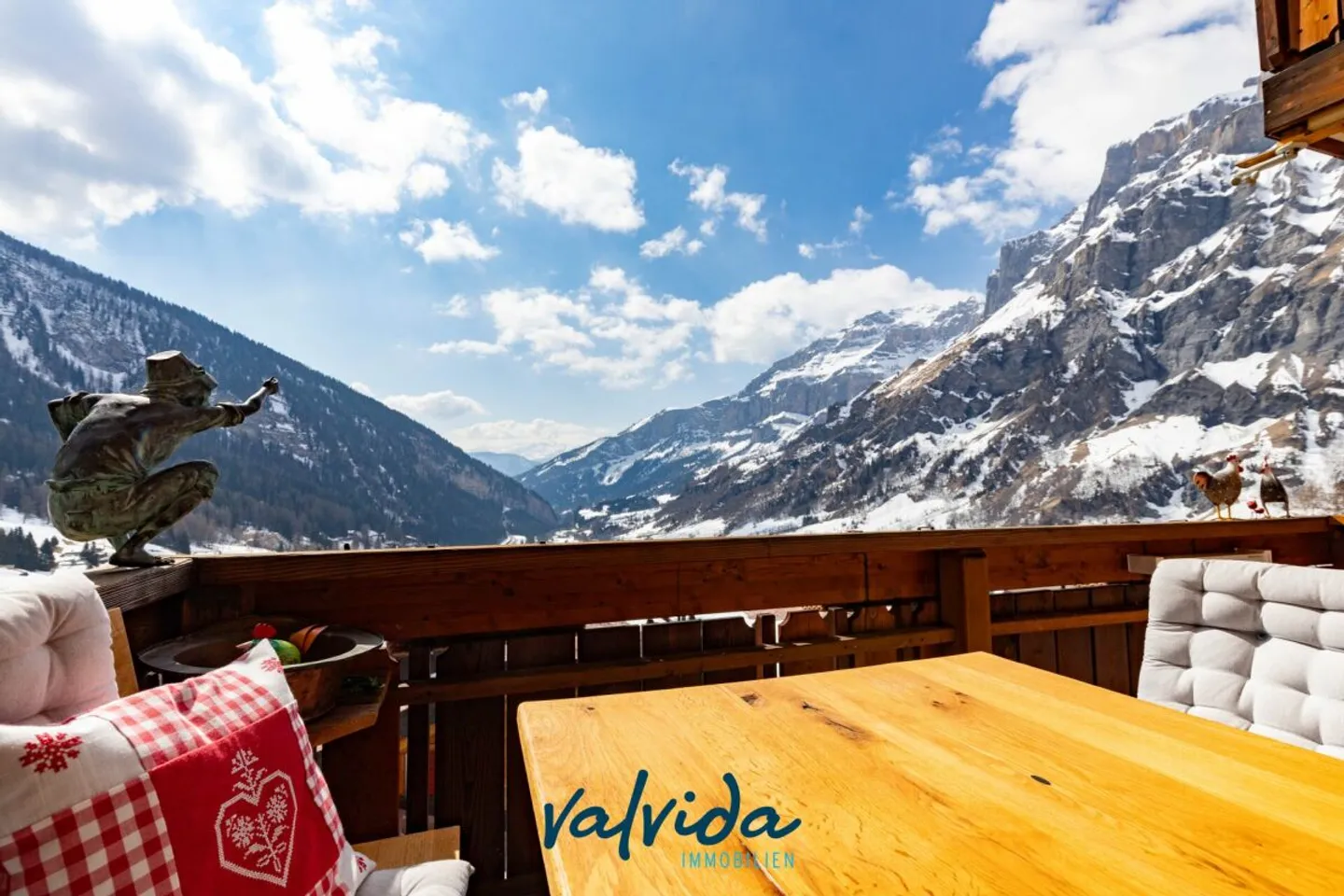 Appartamento Incantevole con Vista Montagna - Foto 2 di 12