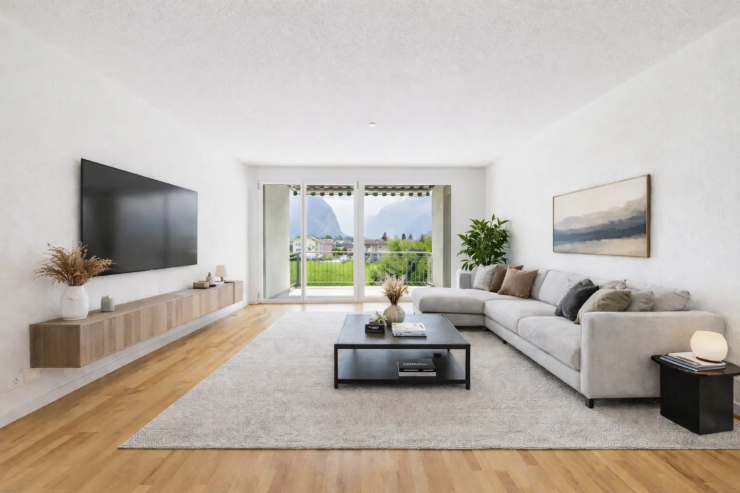 Chambre sous les combles avec vue sur la montagne - Photo 1 sur 6