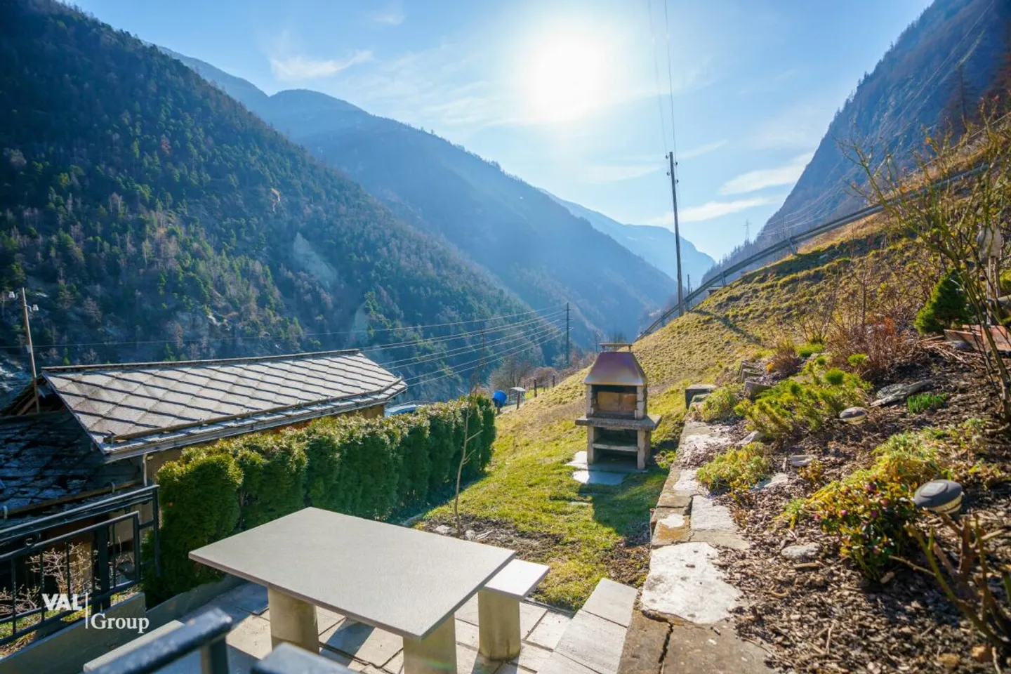 Comprehensively renovated apartment with spectacular views and historic flair - Photo 12 of 13