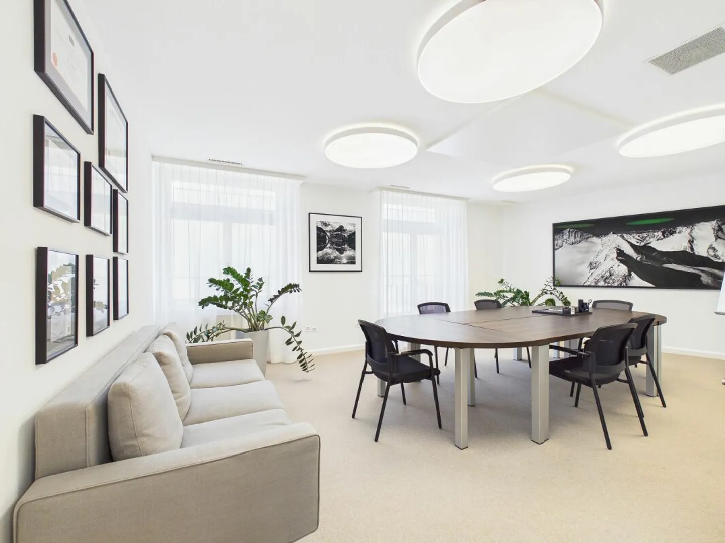 High-quality office in the heart of Zurich - Representatively working at Bleicherweg - Photo 1 of 13