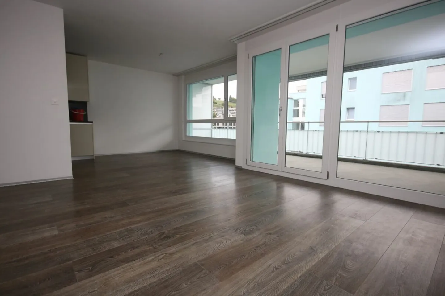 Appartamento affascinante e moderno con 4.5 stanze - Centrale a Bülach - Foto 3 di 8