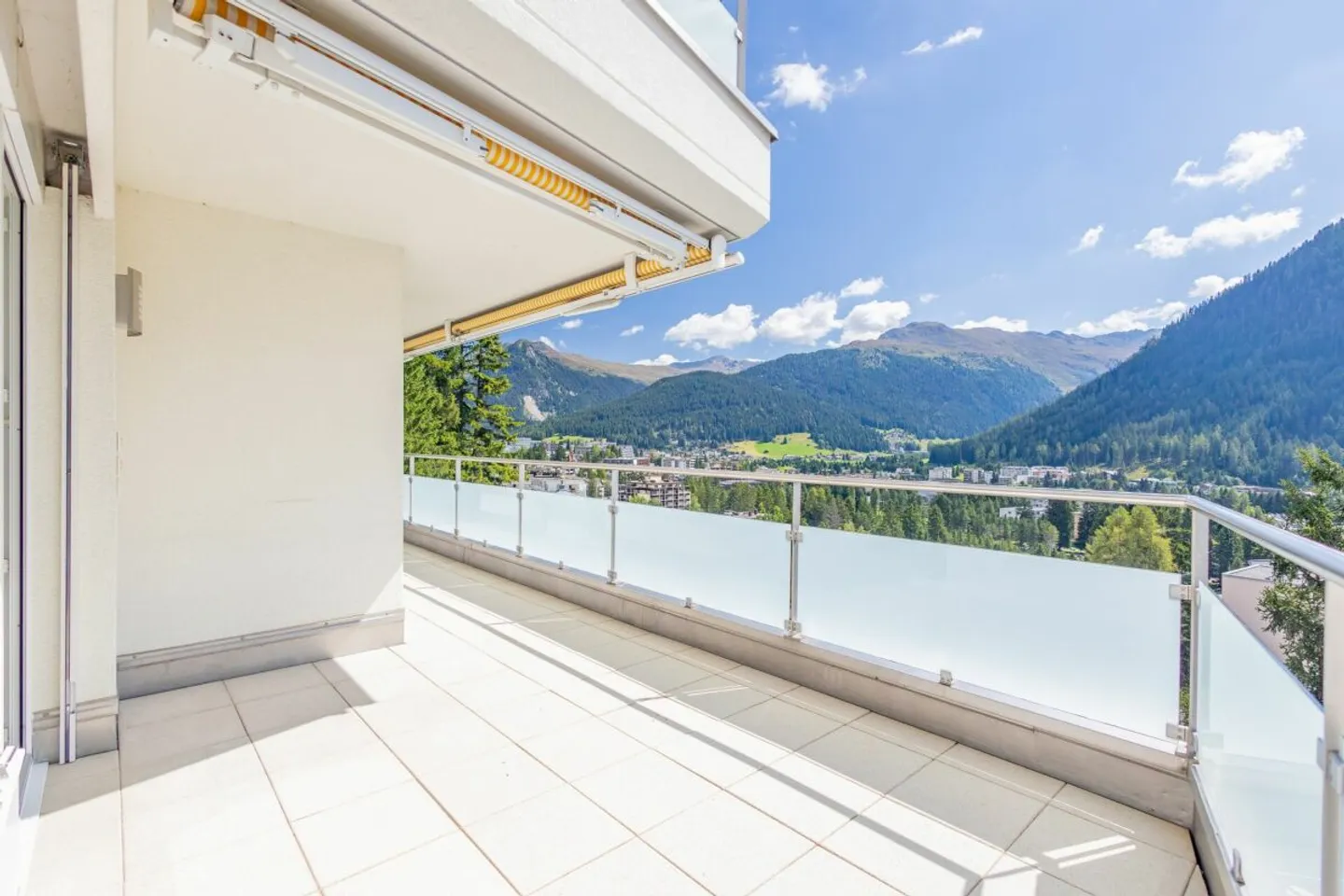 Exklusive Wohnung mit Spektakulärer Aussicht - Foto 11 von 13