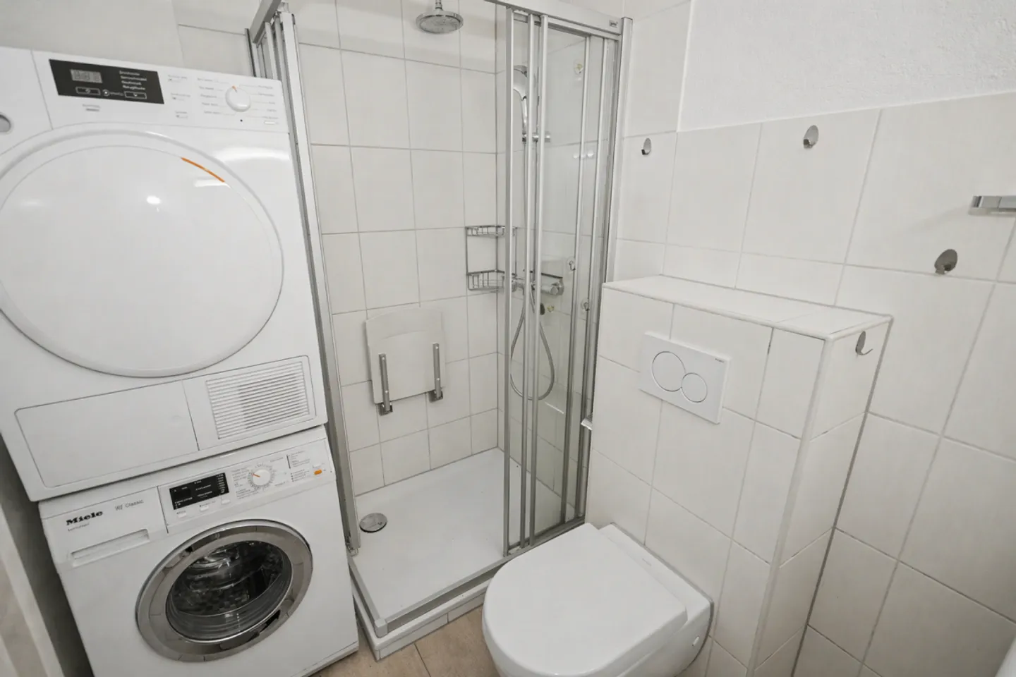 Appartamento modernizzato a Reinach - Foto 3 di 10