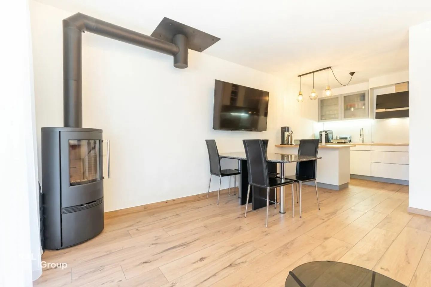 Renovated apartment, secondary residence or investment, garage included - Photo 2 of 10