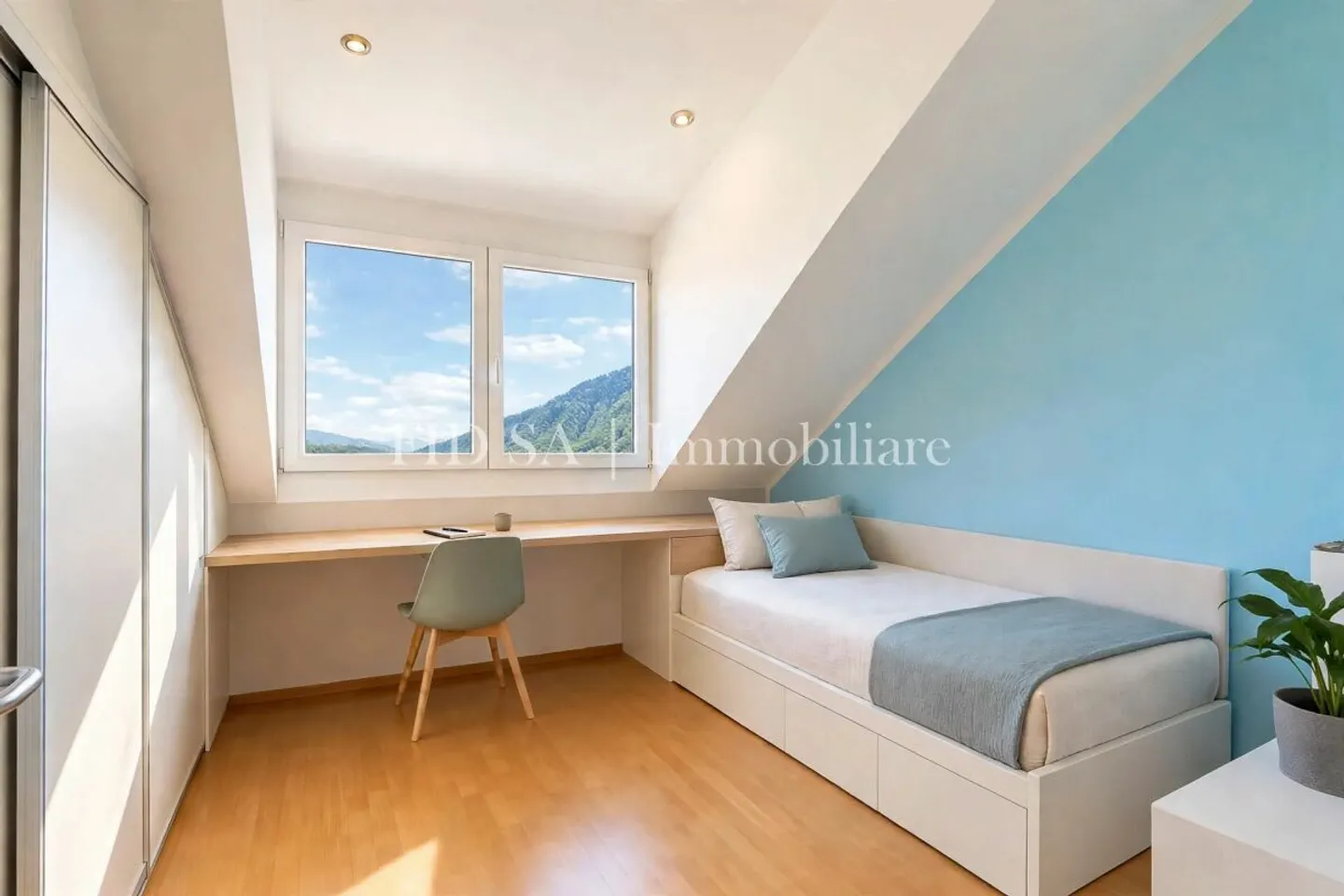 GORDOLA - Geräumige Dachgeschosswohnung in einer Residenz mit nur 4 Einheiten - Foto 5 von 8