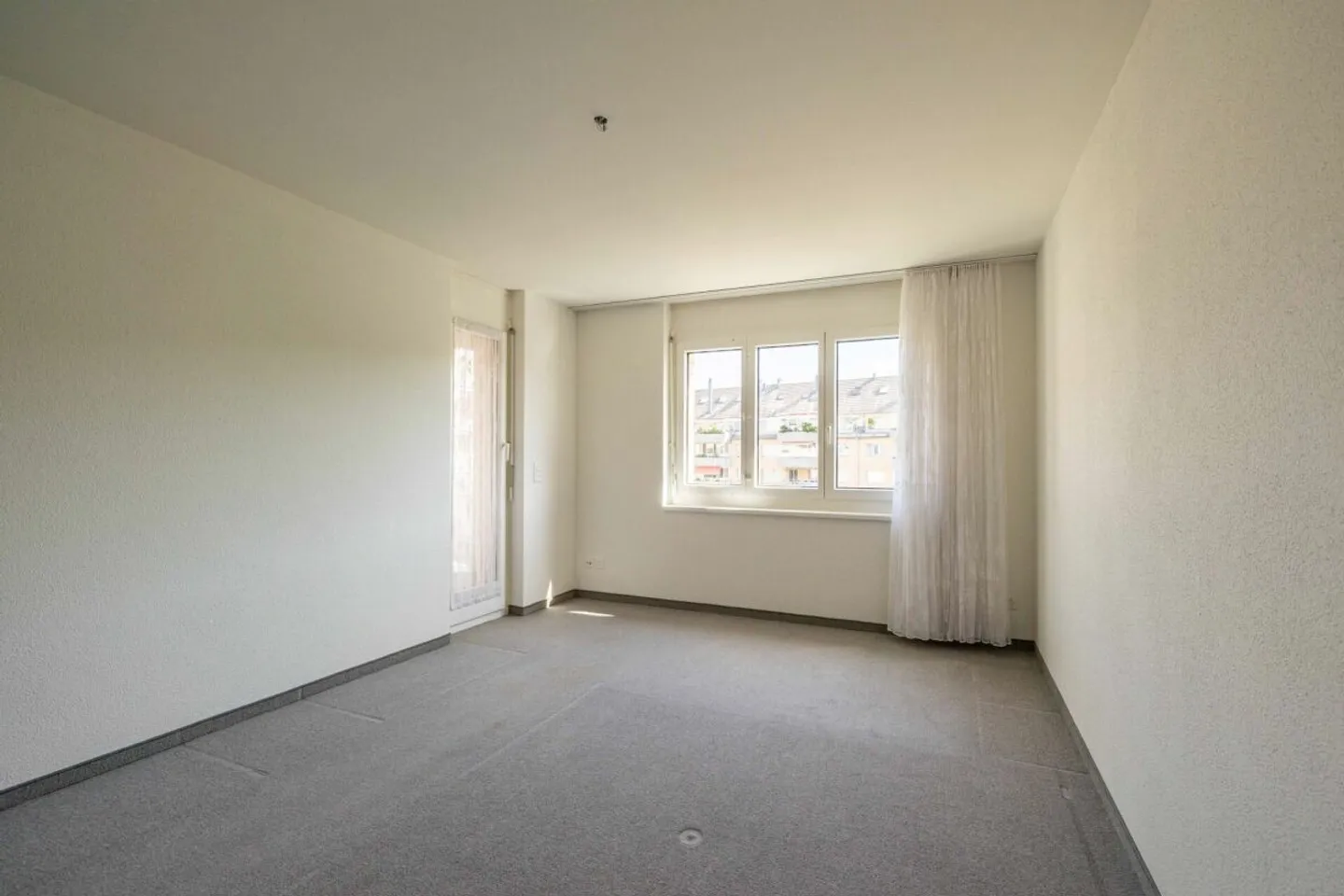 Grosszügige 4.5-Zimmer-Wohnung - ruhig, hell und mit Blick ins Grüne. - Foto 13 von 13