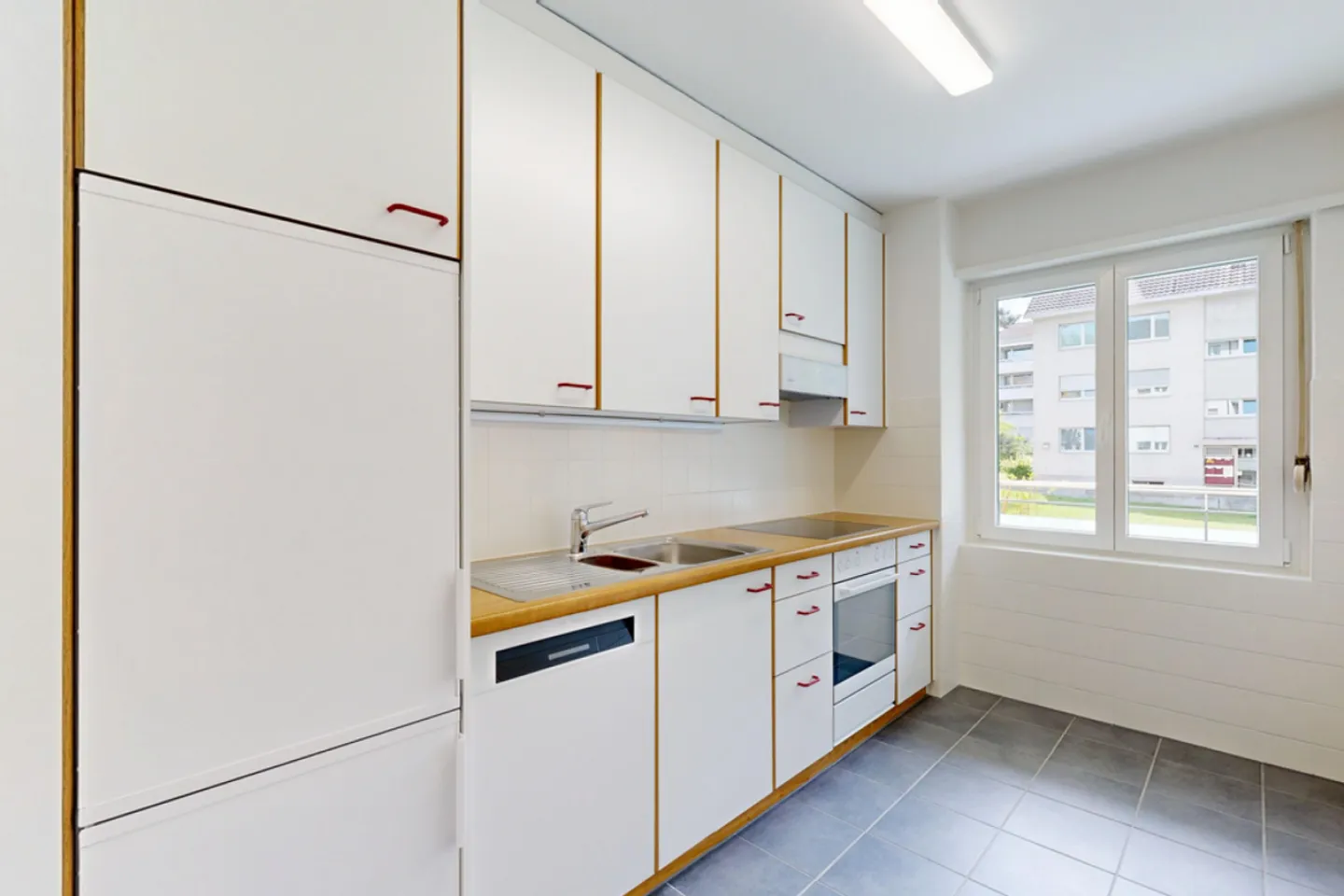 Cozy apartment with balcony, washer-dryer & dishwasher - Photo 5 of 12