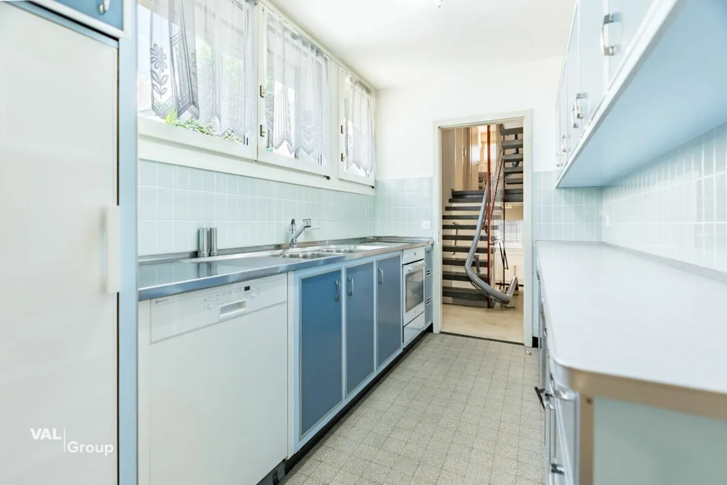 Occasion rare : beaucoup d'espace, grand jardin, emplacement central avec option commerciale - Photo 11 sur 13