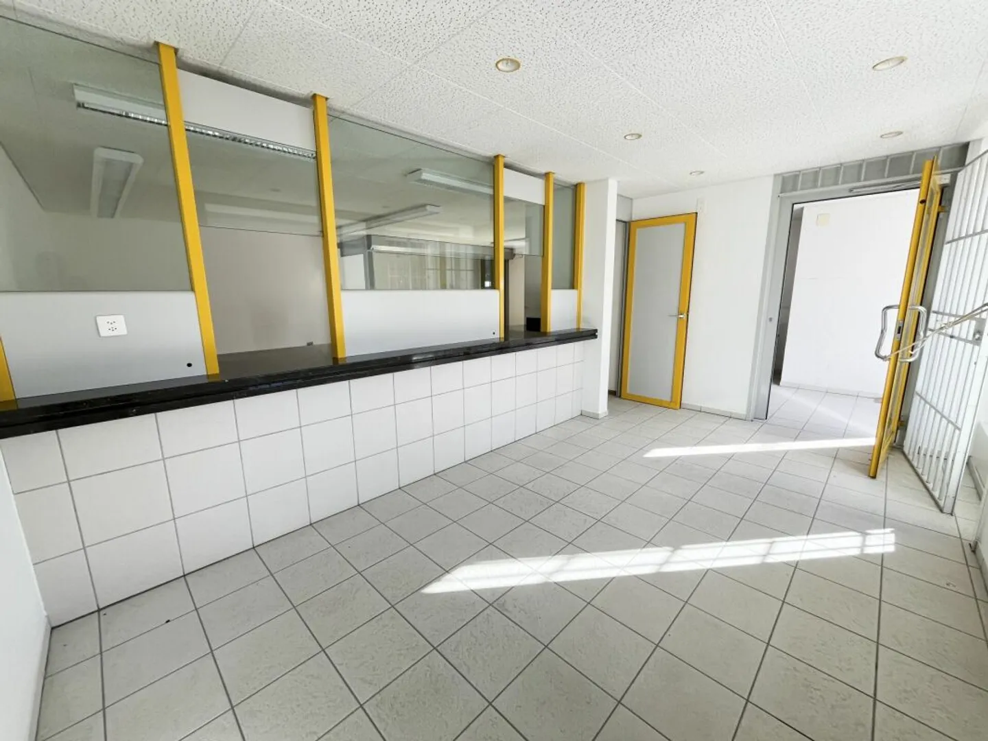 Gewerbefläche in La Sagne - Foto 3 von 13