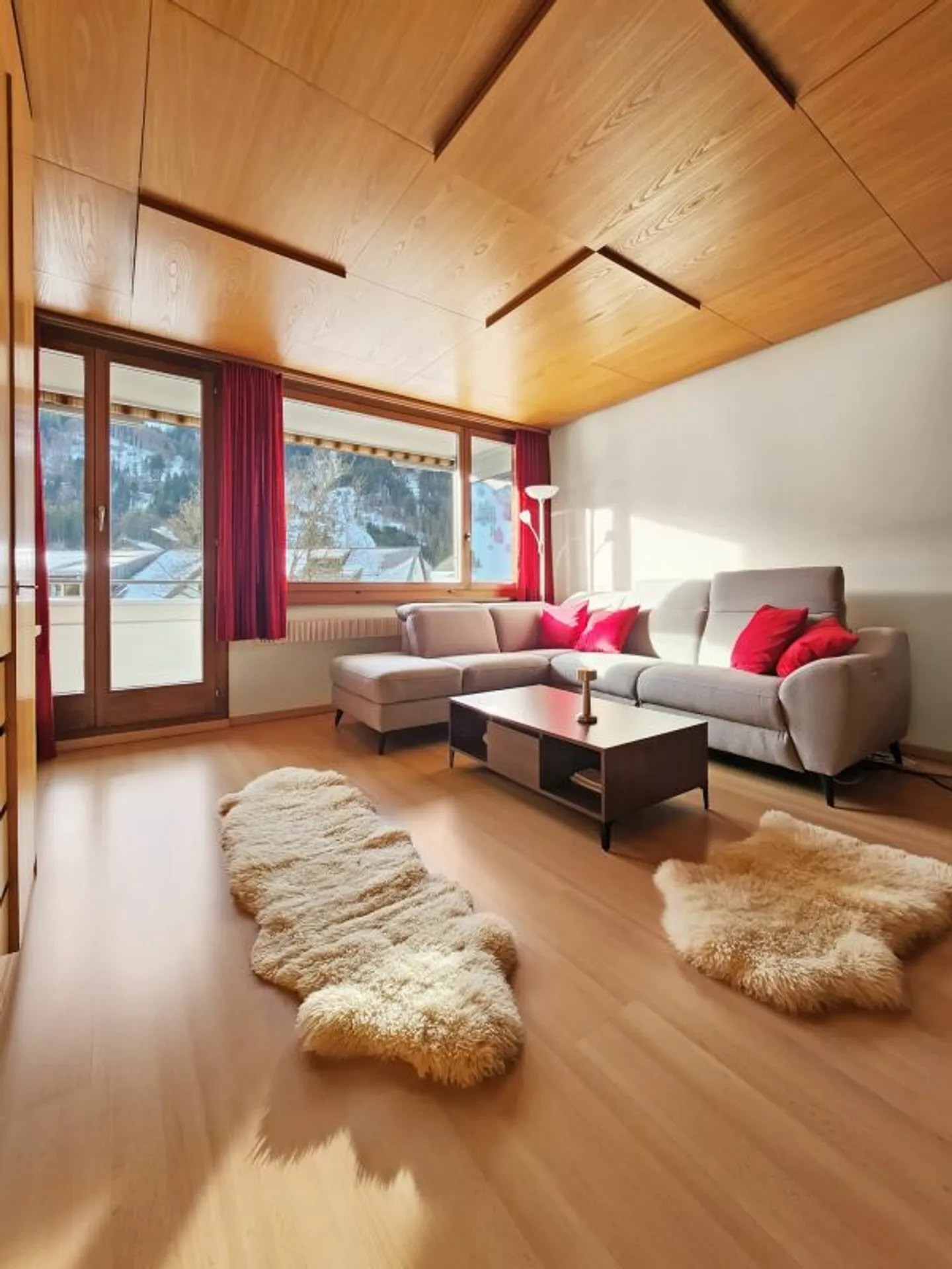 Appartement meublé de 3 1/2 pièces à louer - période de location limitée ! - Photo 1 sur 10