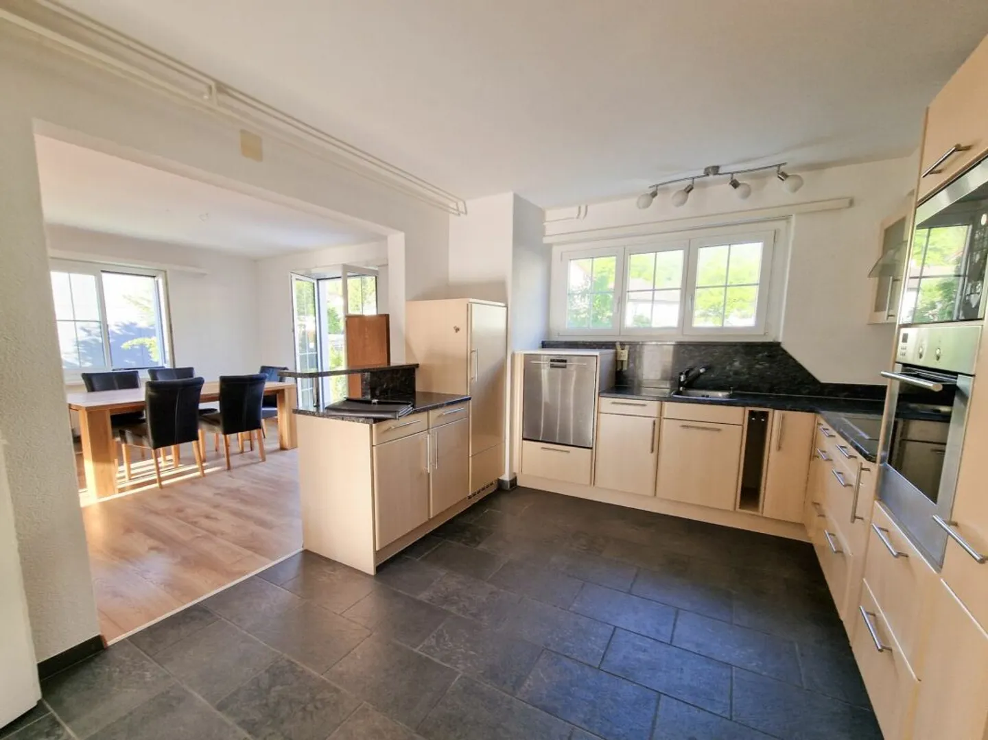 A versatile home with charm - Attractive two-family house in Bad Ragaz - Photo 3 of 13
