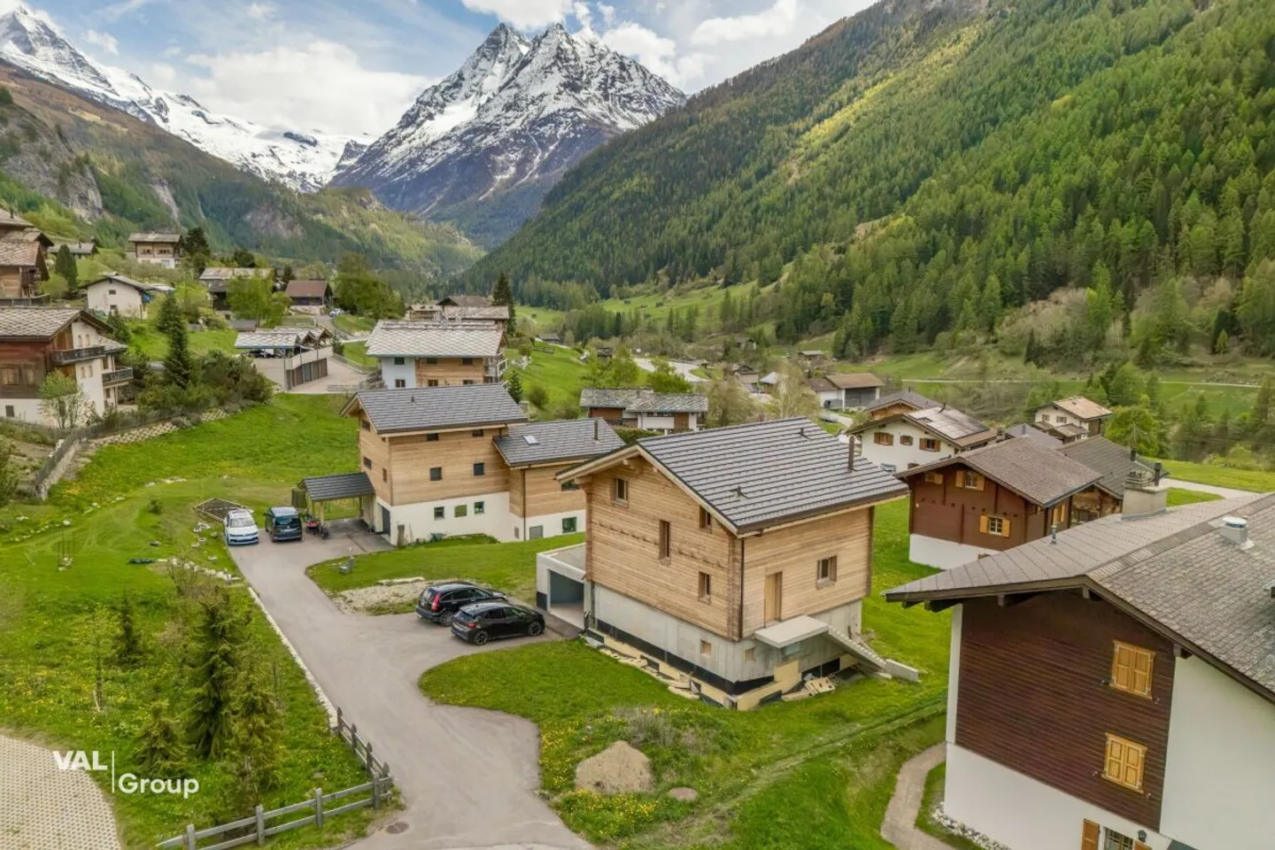 Chalet alpin personnalisable - Photo 1 sur 13