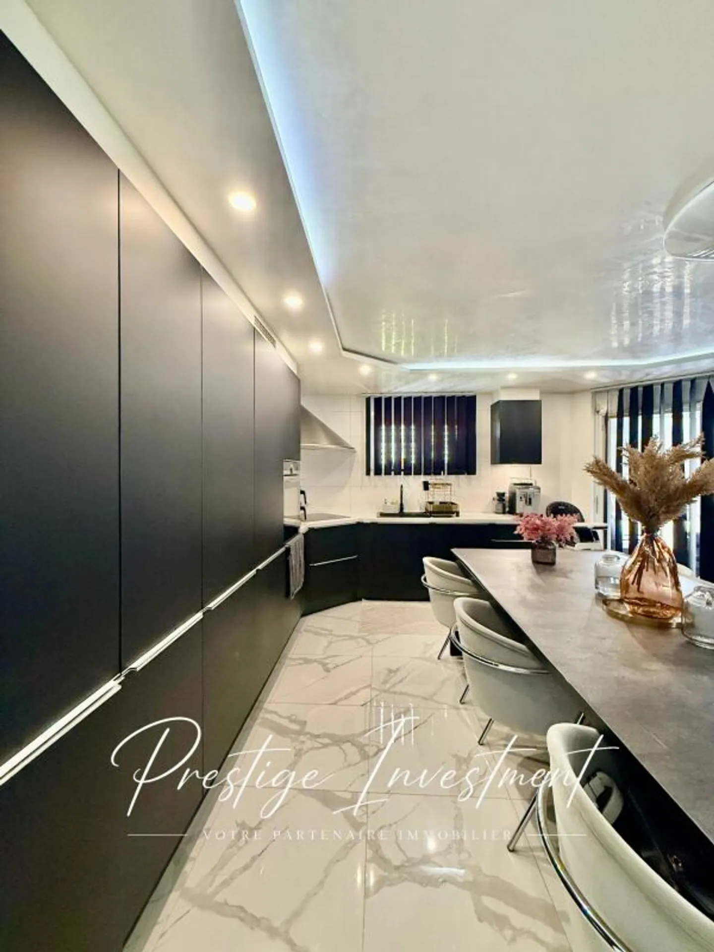 RENOVIERTES 4.5 ZIMMER WOHNUNG & 132 M2 CONTHEY - Foto 6 von 13
