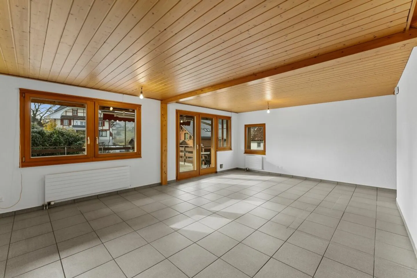 Maison bifamiliale / maison individuelle avec appartement indépendant - Photo 2 sur 13