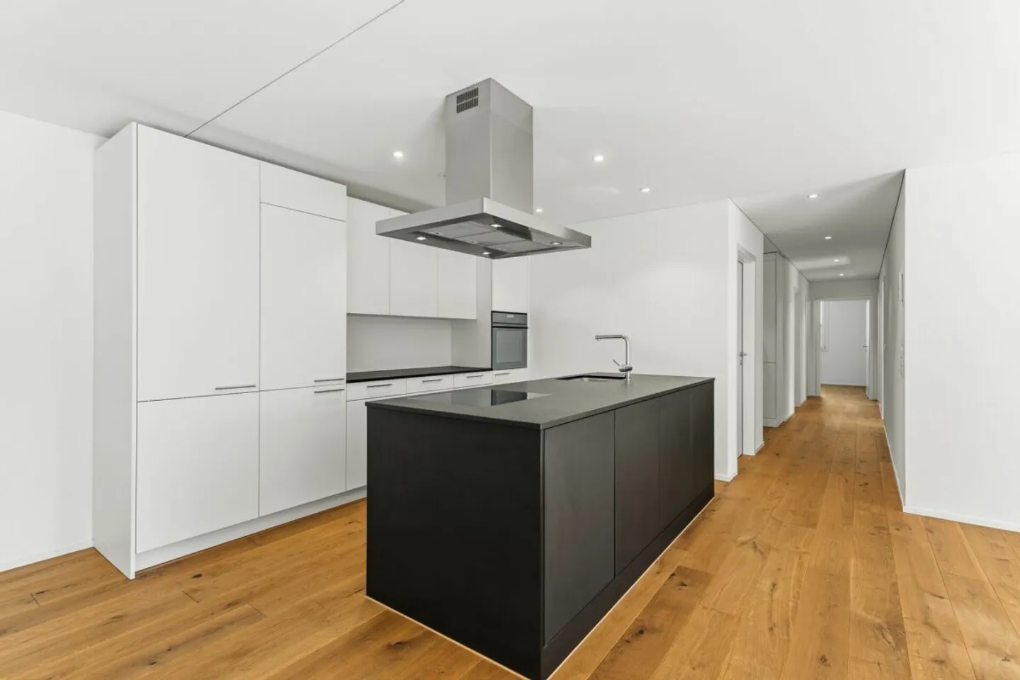 Appartement moderne avec jardin - Photo 2 sur 10