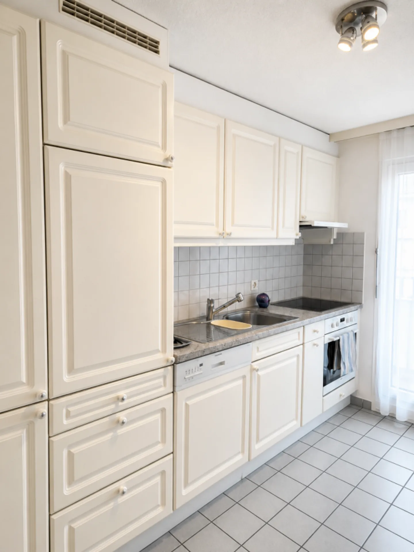 Helle 2.5-Zimmerwohnung - Foto 2 von 6