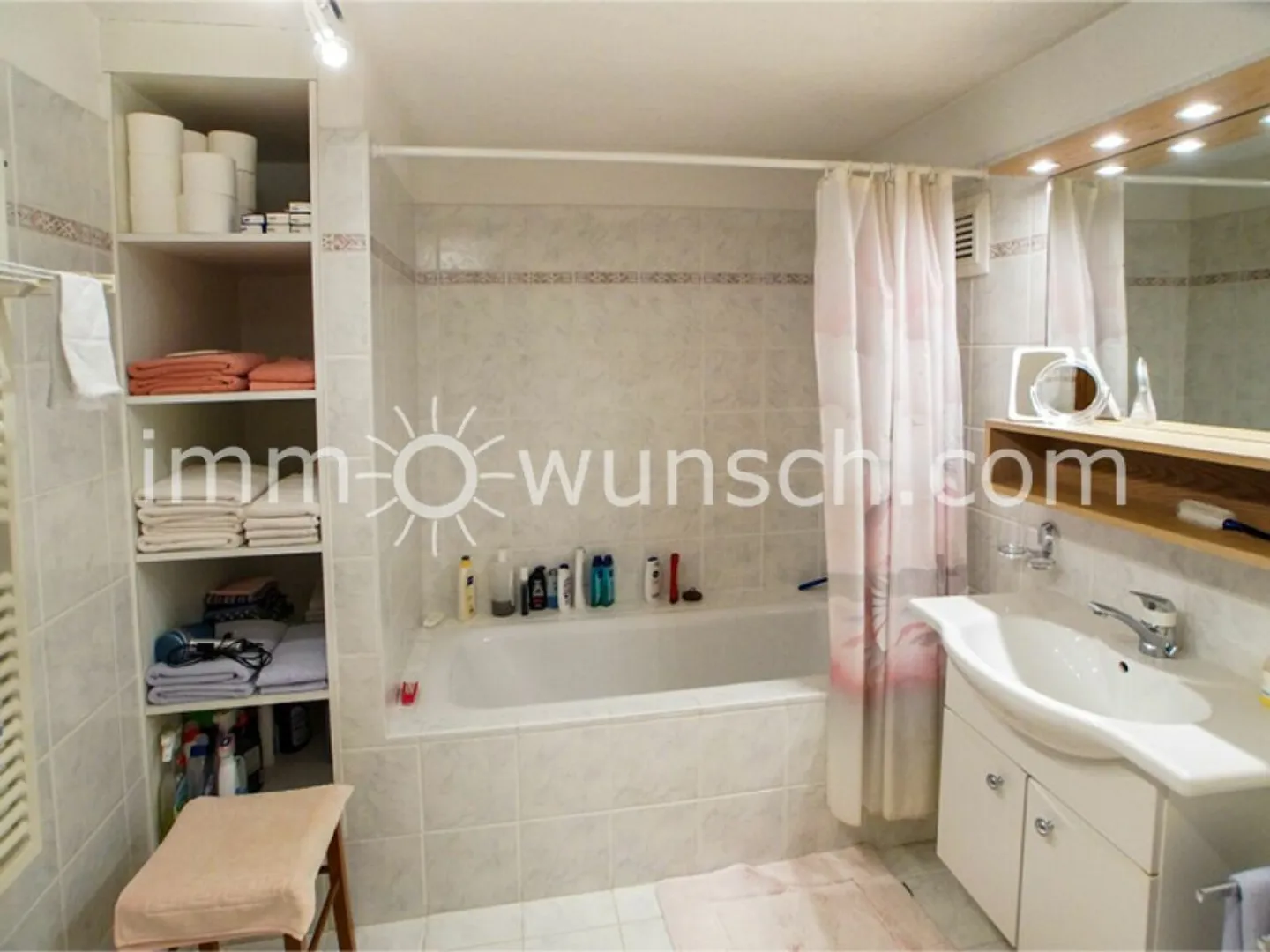 Charmantes  4 ½ Zi. Wohn- / Home Office- oder Ferienhaus, mit zwei Terrassen - Foto 11 di 13