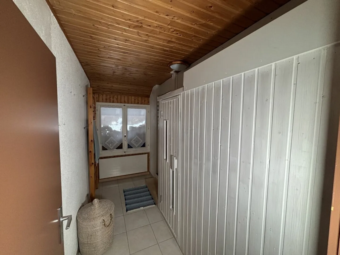 Belle maison familiale avec garages - Photo 9 sur 13