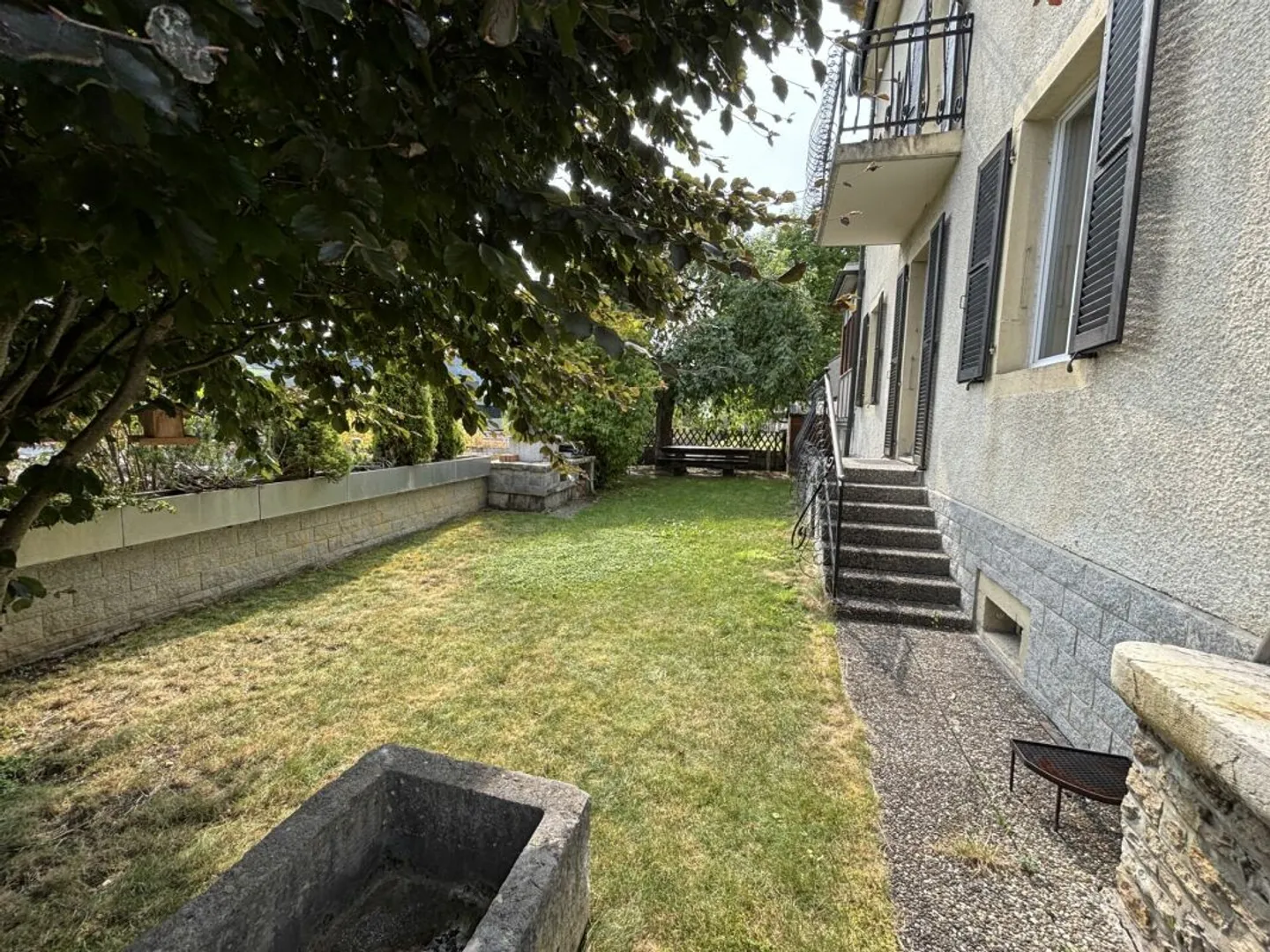 Affascinante casa indipendente di 8 stanze - Foto 4 di 13