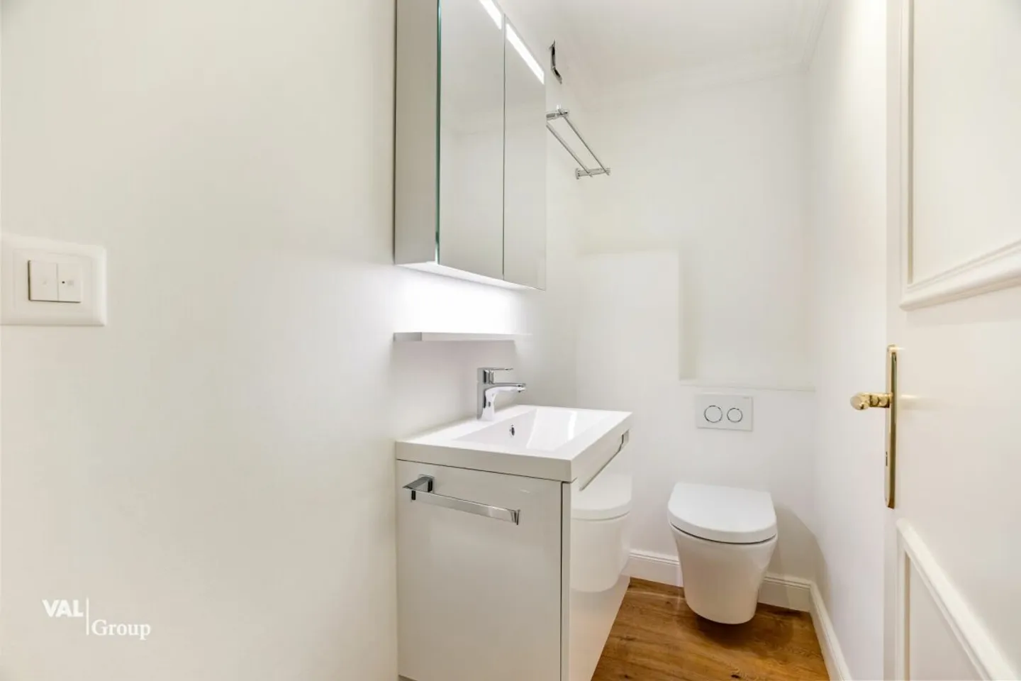 Stylish 4.5-room apartment with private sauna - Photo 6 of 12