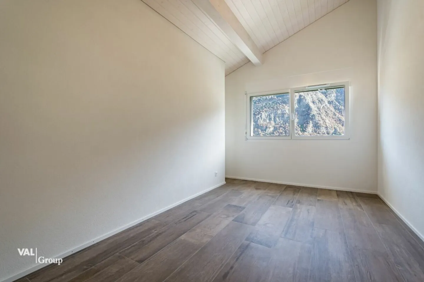 Wunderschöne 4,5-Zimmer-Penthouse mit Balkon - Foto 6 von 13