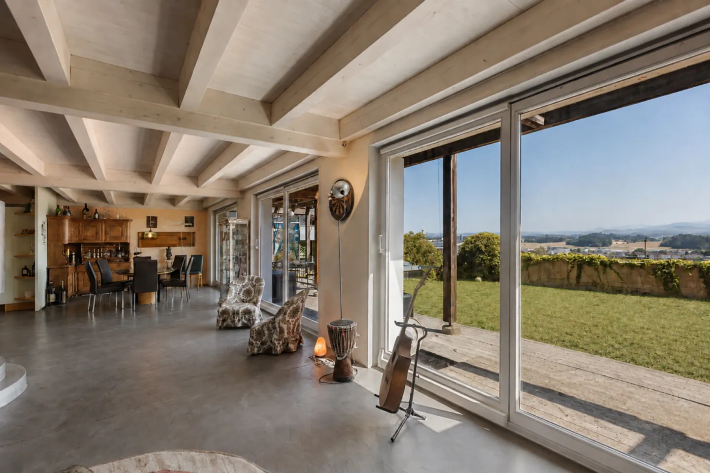 Maison spacieuse avec vue - Photo 3 sur 13