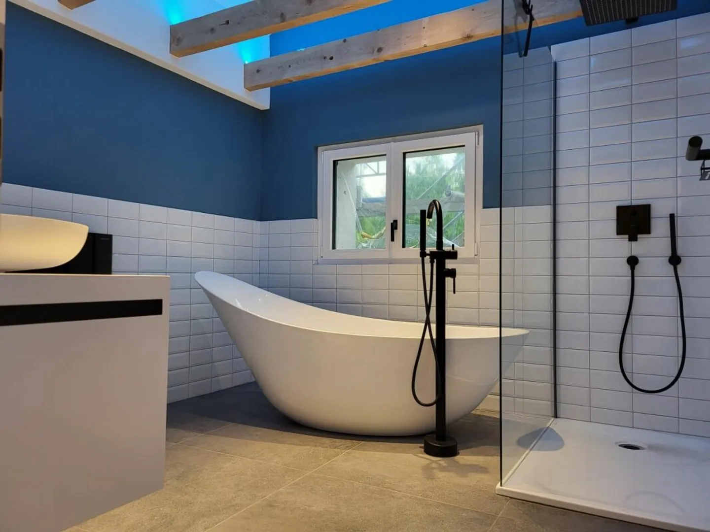 Moderne Maisonette-Wohnung mit Bergsicht - Photo 7 sur 13