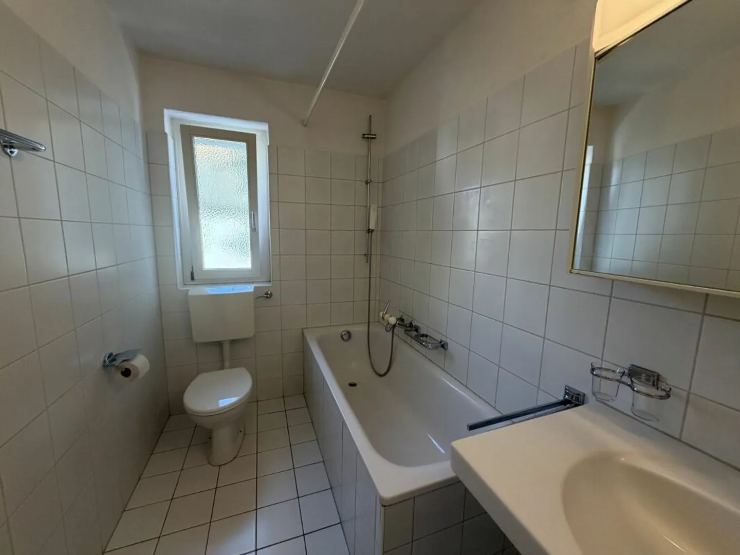 Appartamento soleggiato di 4,5 stanze con balcone - Foto 4 di 5