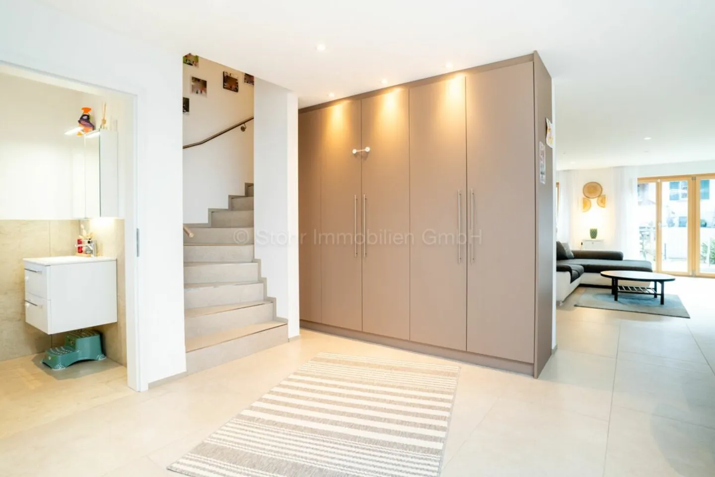 Casa a schiera 5.5 camere nuova a Rickenbach - Moderna, Affascinante & Versatile - Foto 4 di 13