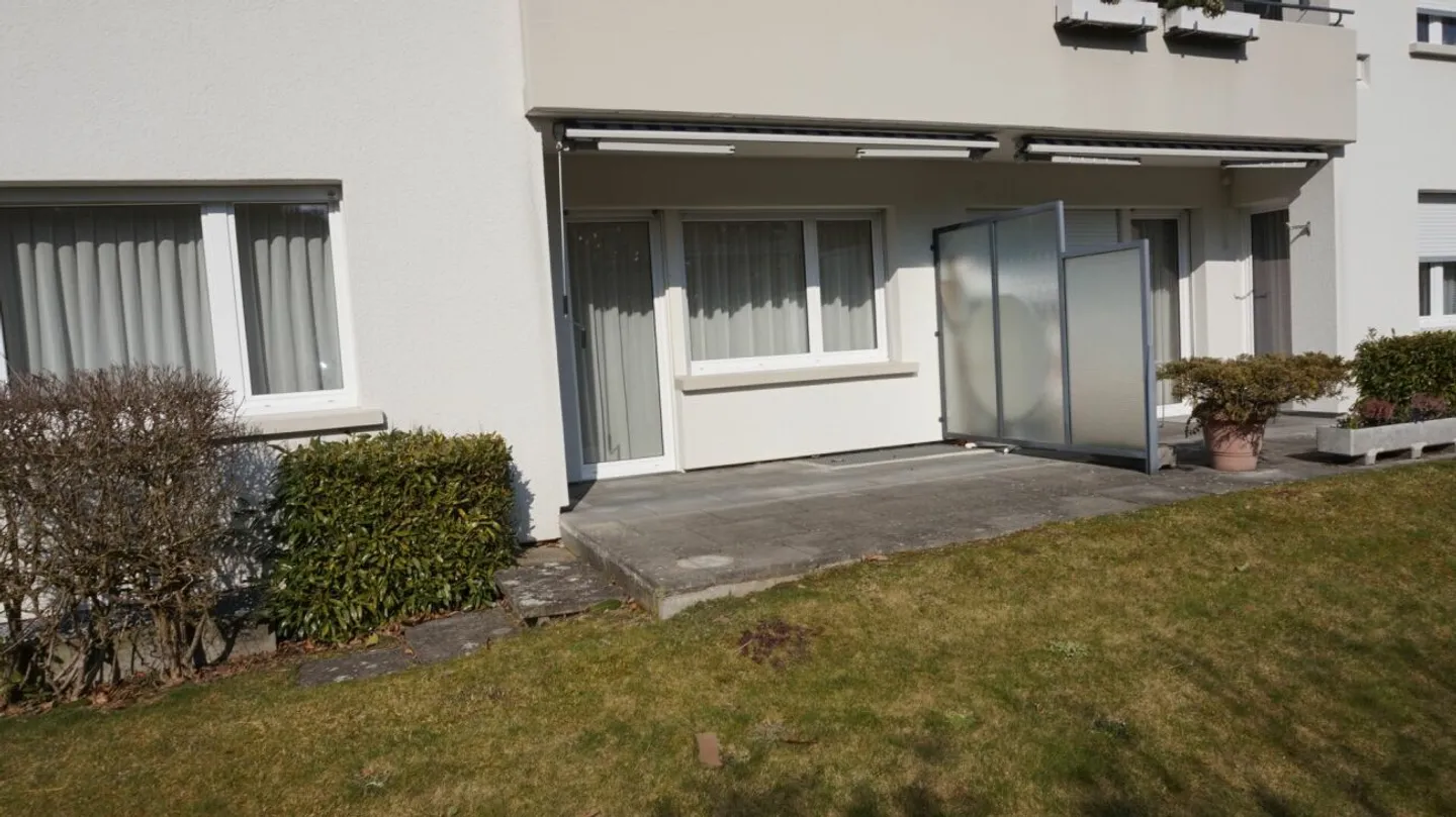 Sonnige 2,5Zi Gartenwohnung - Photo 3 of 13