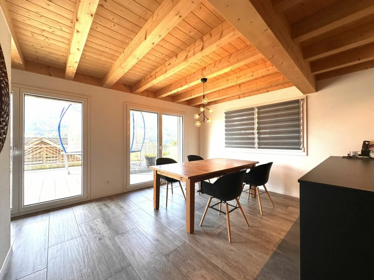 5½-Zimmer-Einfamilienhaus mit Top Ausbau an wunderbar Lage - Photo 6 of 11