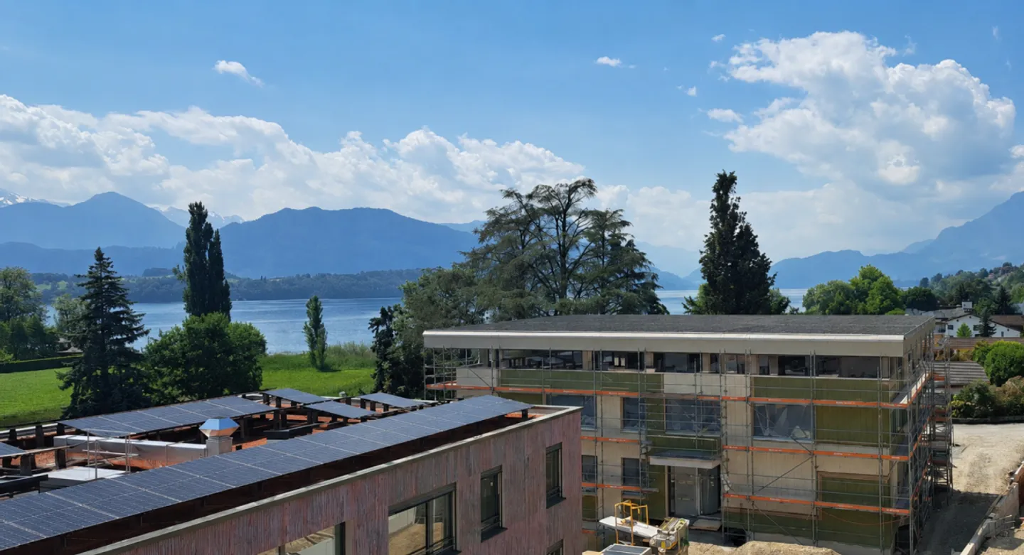 Esclusivo attico di 3,5 locali di prima occupazione con ampia terrazza - Foto 2 di 6