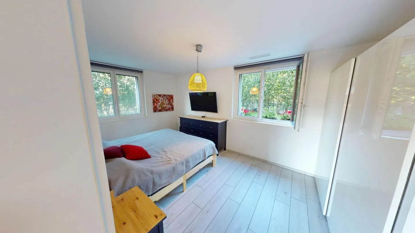 APPARTAMENTO GIARDINO MODERNO 3.5 STANZE CON LOGGIA - Foto 13 di 13