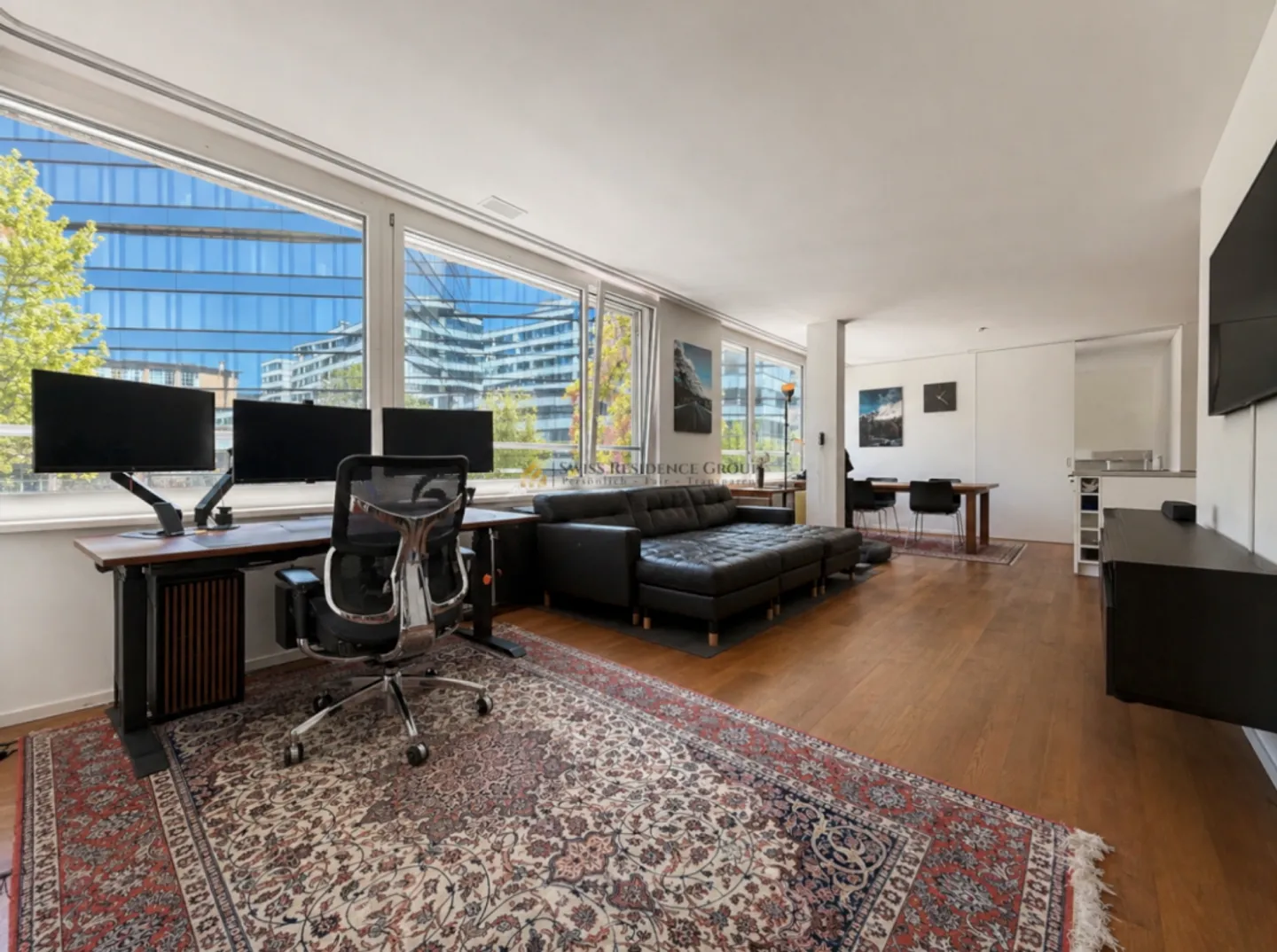 Appartamento elegante con loggia generosa in una posizione privilegiata nel quartiere 5 - Foto 2 di 9