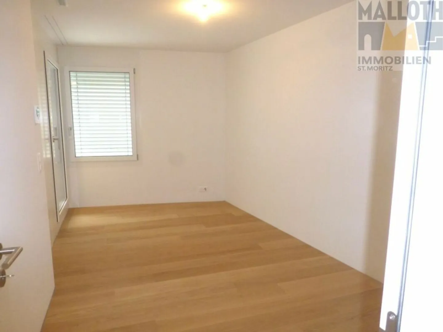 Large First Apartment in Central St. Moritz - Bad - Photo 8 of 12