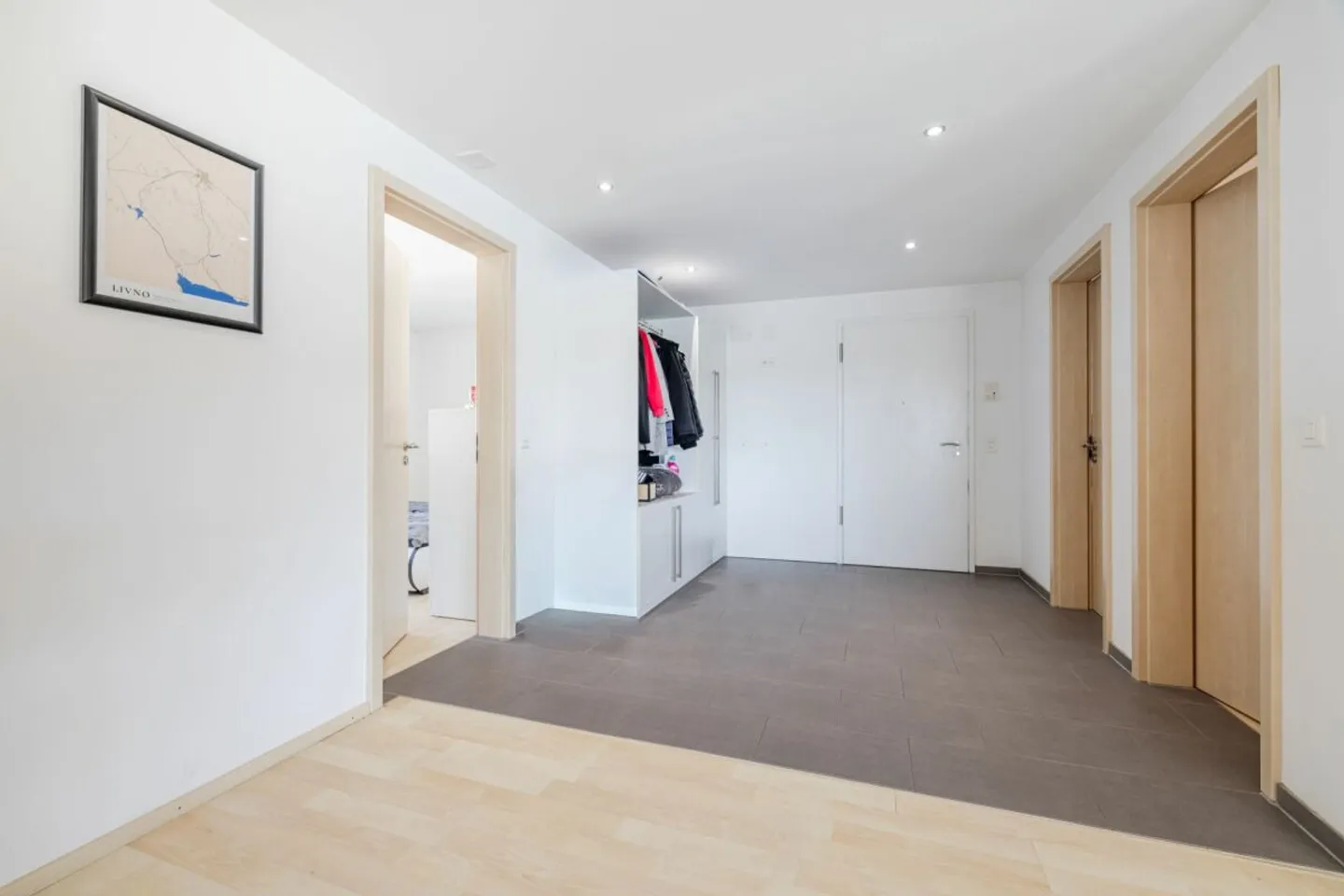 Helle 4.5-Zimmer-Wohnung mit Terrasse - Foto 2 von 10