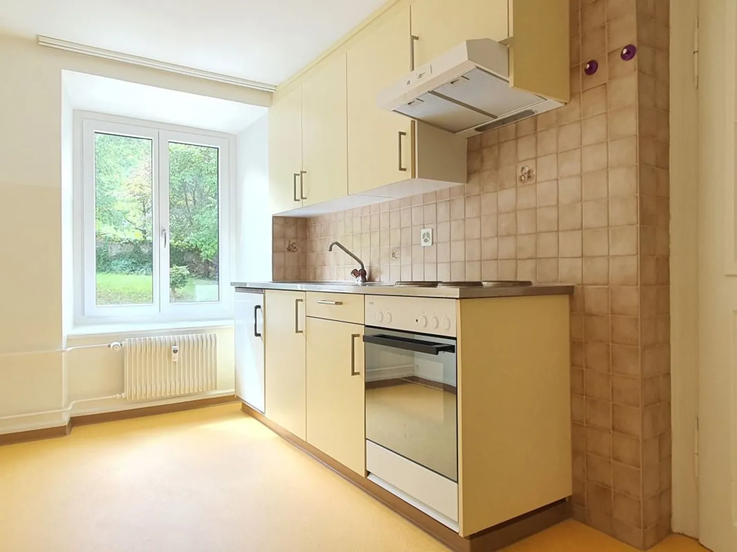 Affordable and well-maintained 3.0-room apartment with a breathtaking view - Photo 3 of 5