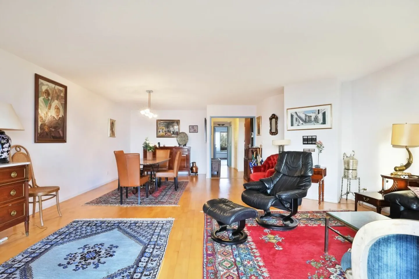 Appartement au bord du lac - Photo 3 sur 13