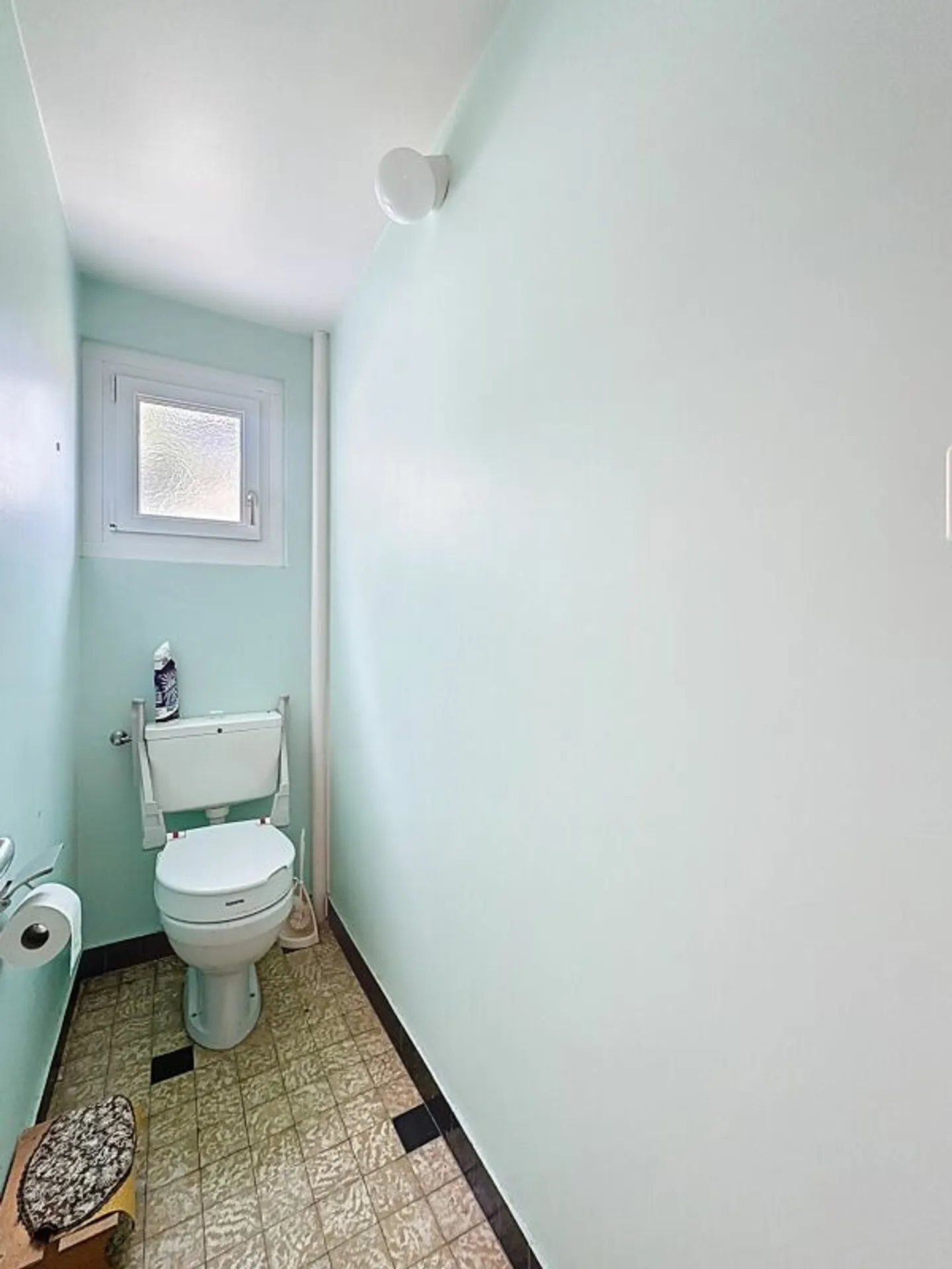 Villa Charmante avec Potentiel d'Agrandissement - Photo 12 sur 13