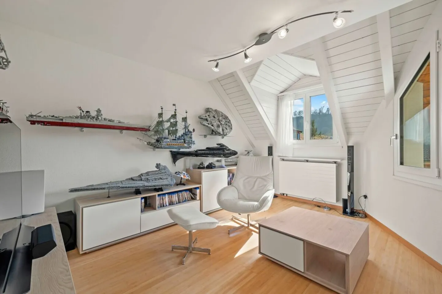 Ampia casa familiare con piscina - Foto 7 di 13