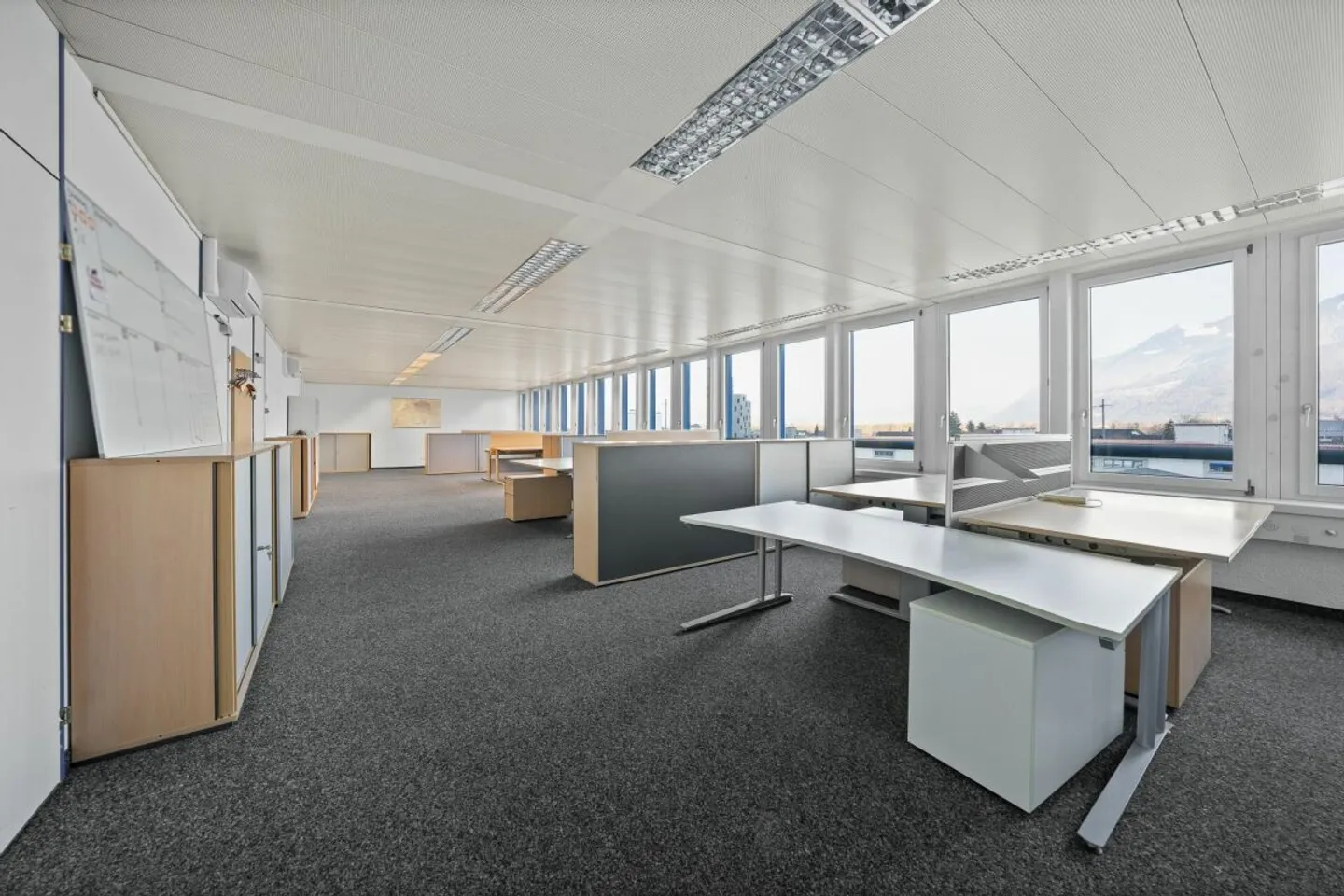 Helle Büroräume mit Aussicht - Foto 5 von 11