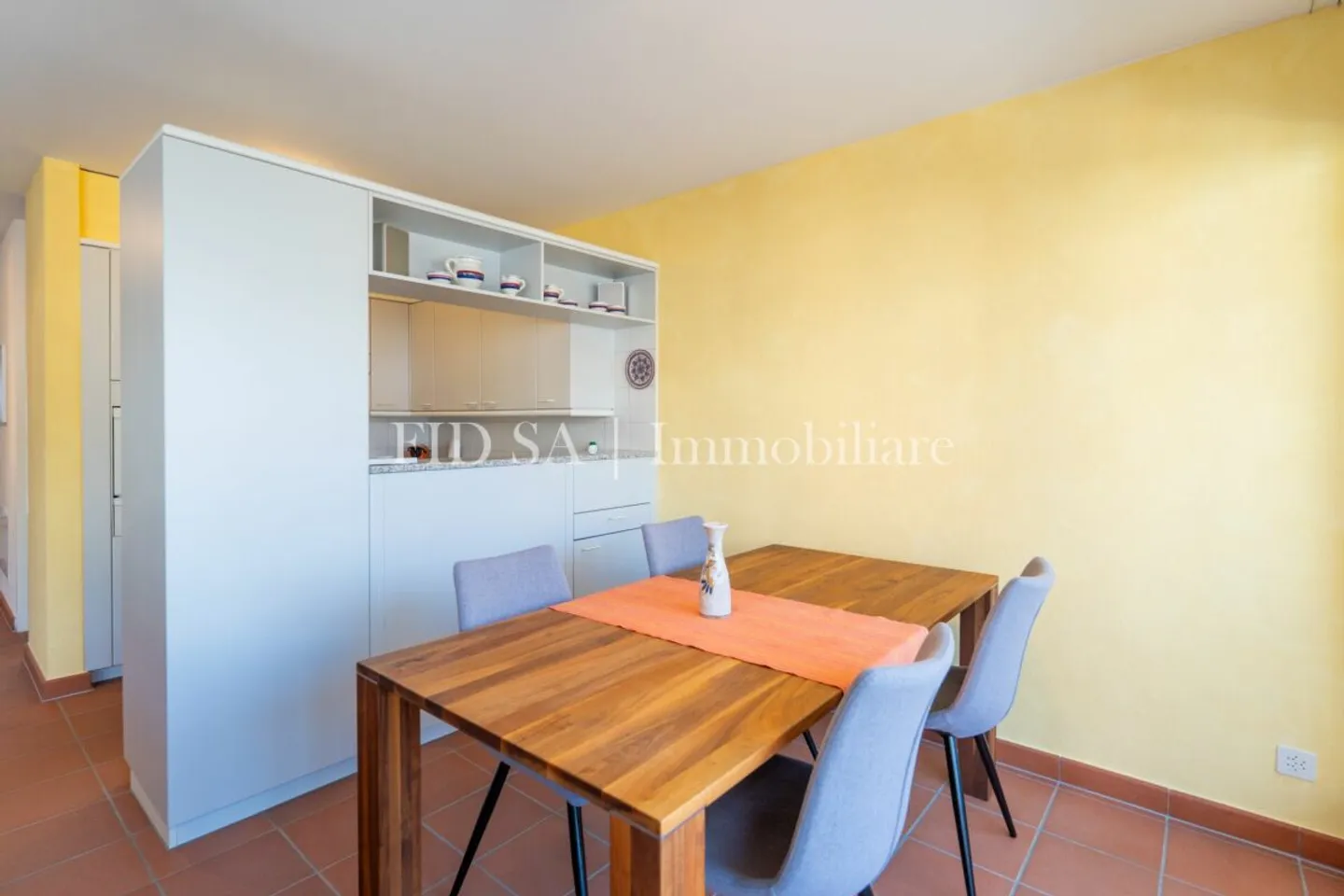 MINUSIO - Appartamento 3,5 locali all'ultimo piano con vista lago - Foto 6 di 12