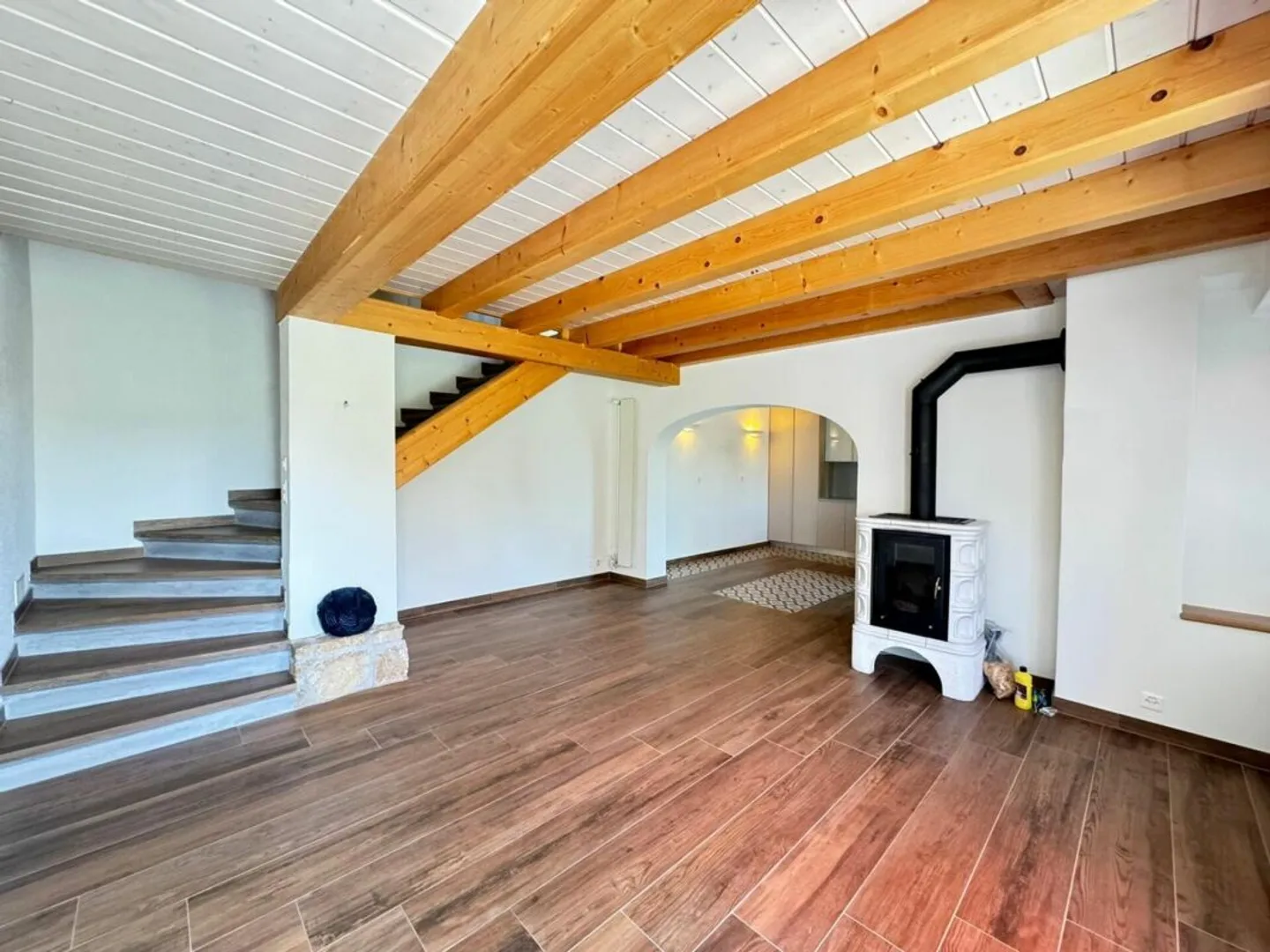 15 MIN DA LAUSANNE affascinante e ampia casa familiare - Foto 4 di 10