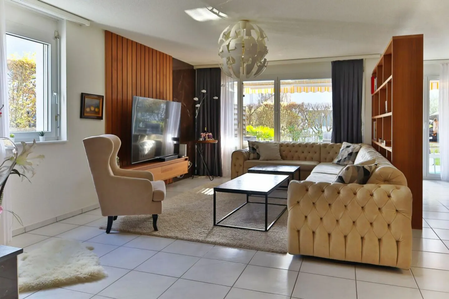 Appartement 4.5 pièces au rez-de-chaussée - Photo 2 sur 13